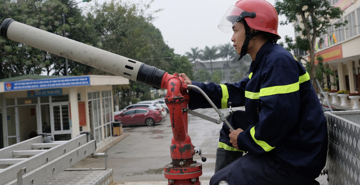 Chiến sĩ trẻ nhường bình dưỡng khí cứu người trong đám cháy ảnh 4