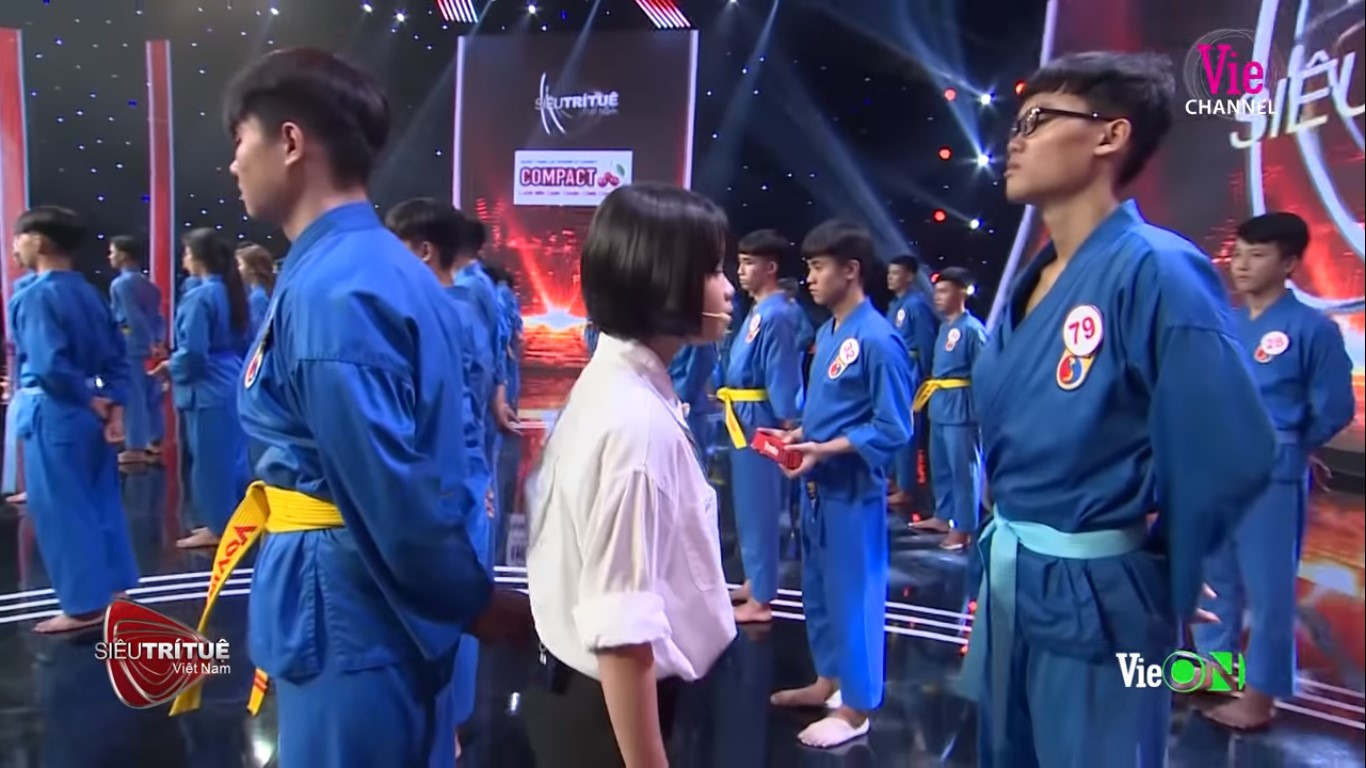 Cô bé nghèo xứ Nghệ gây sửng sốt với khả năng ghi nhớ con số ‘thần sầu’ ảnh 2