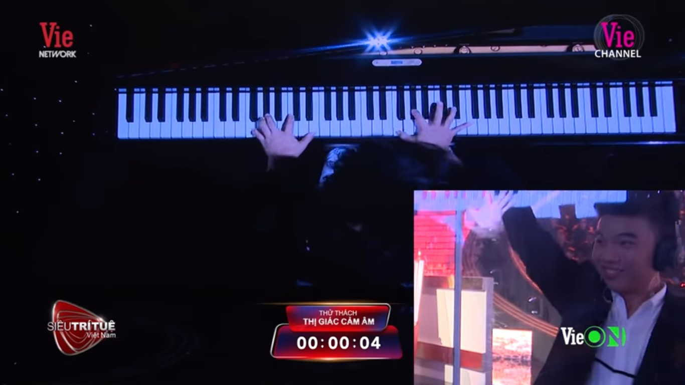 MC Lại Văn Sâm bối rối trước thiên tài piano 18 tuổi ảnh 3
