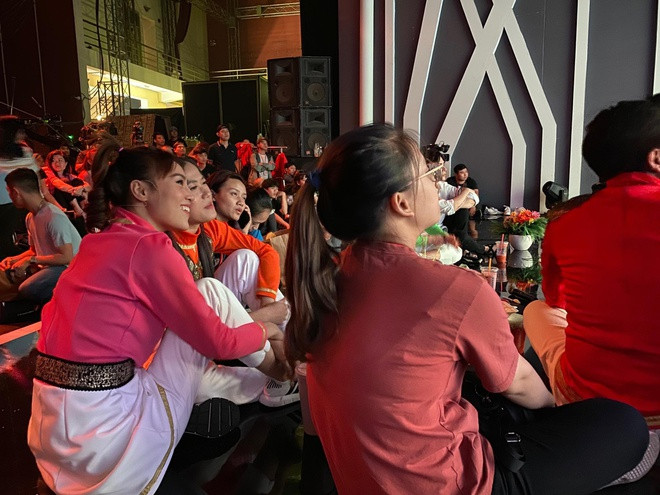 Loại Thái Lan khỏi SEA Games, sao Việt 'vỡ oà' nhưng có chút tiếc nuối ảnh 5