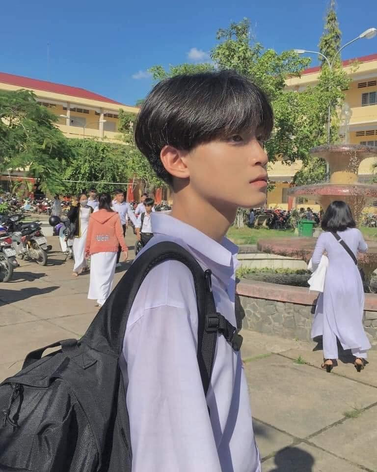 Mùa tựu trường, ngắm loạt ảnh những chàng trai năm ấy này có khiến bạn rung rinh? ảnh 5