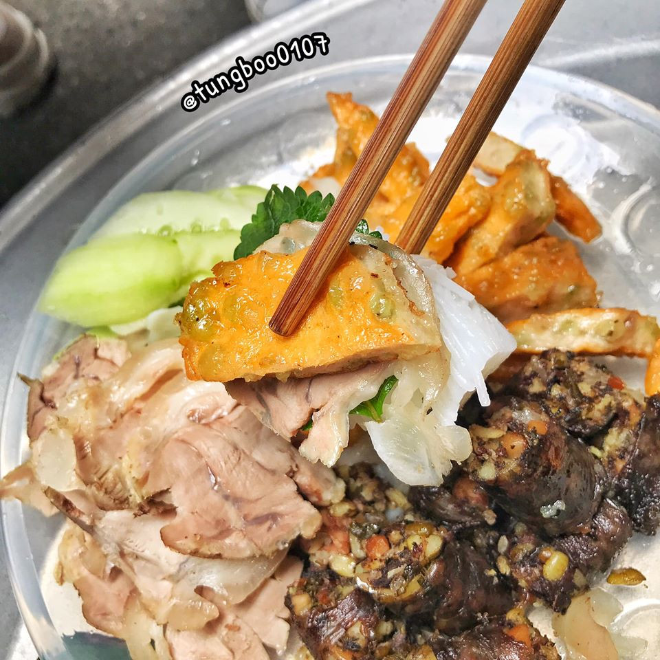 Hà Nội không thiếu quán ngon lại rẻ: Lập hội bún đậu “ăn sập” khu phố cổ mùa Hè này ảnh 3