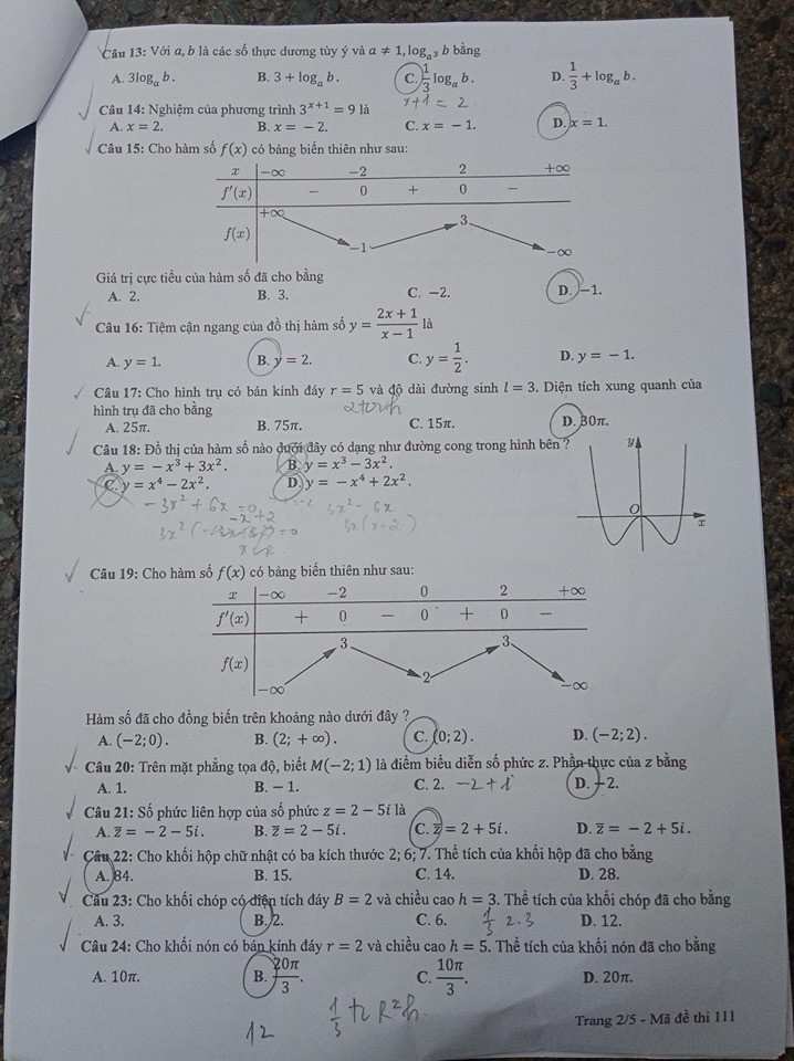 Gợi ý đáp án môn Toán thi Tốt nghiệp THPT 2020: Cùng chấm xem mình được mấy điểm! ảnh 2