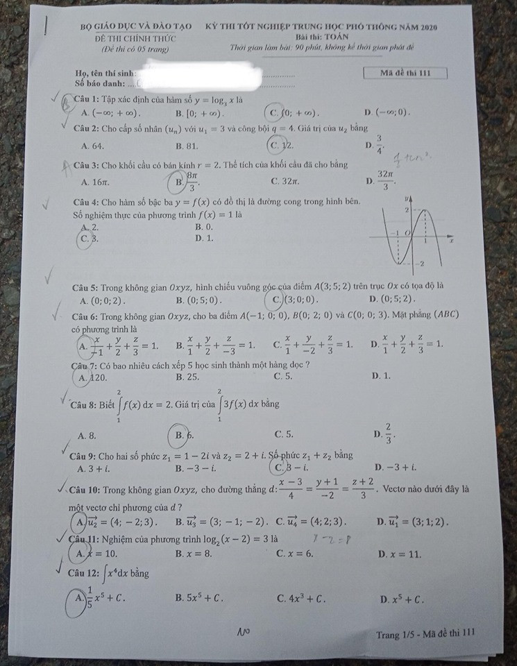 Gợi ý đáp án môn Toán thi Tốt nghiệp THPT 2020: Cùng chấm xem mình được mấy điểm! ảnh 1