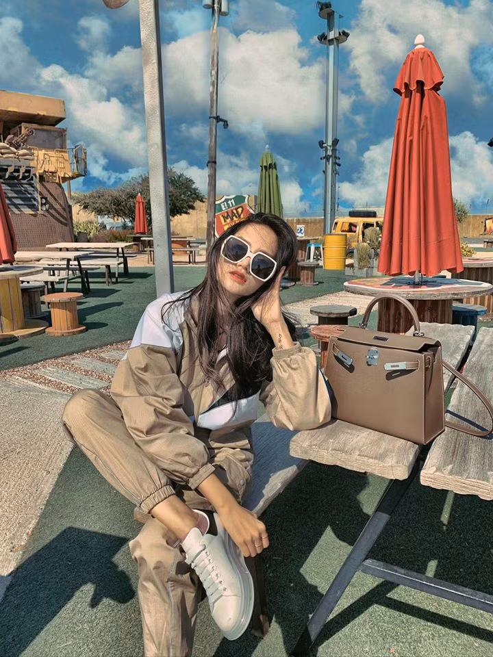 Hương Giang: Hành trình từ nam sinh vô danh tới hoa hậu 'bạc tỷ' ảnh 10