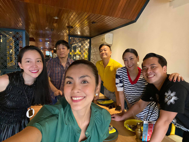 Choáng trước nhan sắc không tuổi của cặp đôi 'Bỗng dưng muốn khóc' sau 12 năm ảnh 2