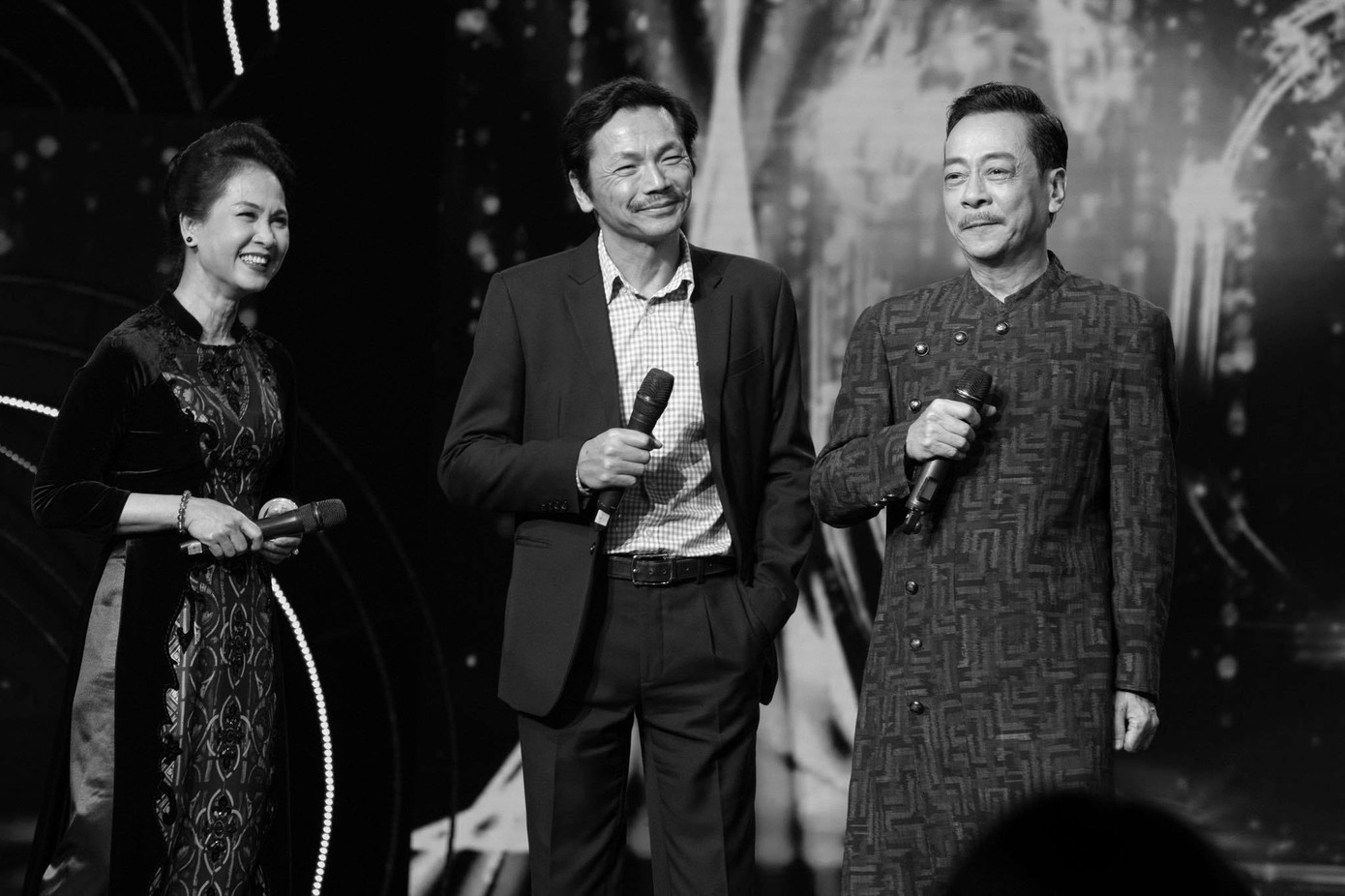 Xúc động trước loạt ảnh NSƯT Hoàng Dũng dành tặng NSƯT Trung Anh ảnh 2