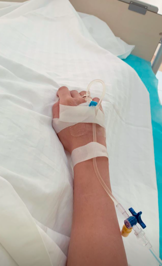 Khả Ngân nhập viện khiến fan lo lắng ảnh 1