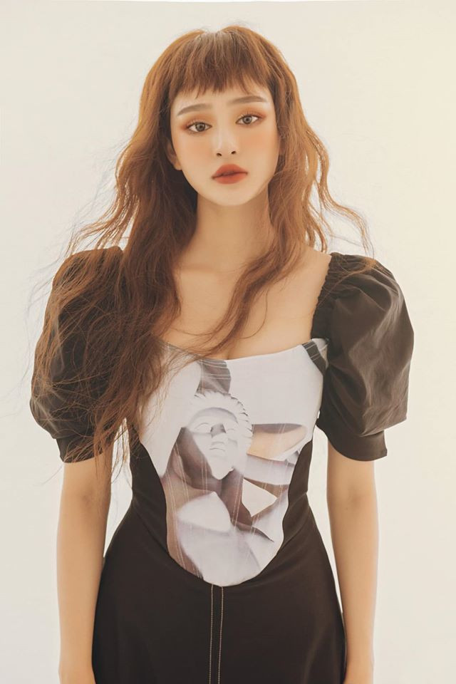 MC Kỳ Duyên khoe dáng gợi cảm với đồ bó sát, tươi trẻ bất ngờ ở tuổi U60 ảnh 5