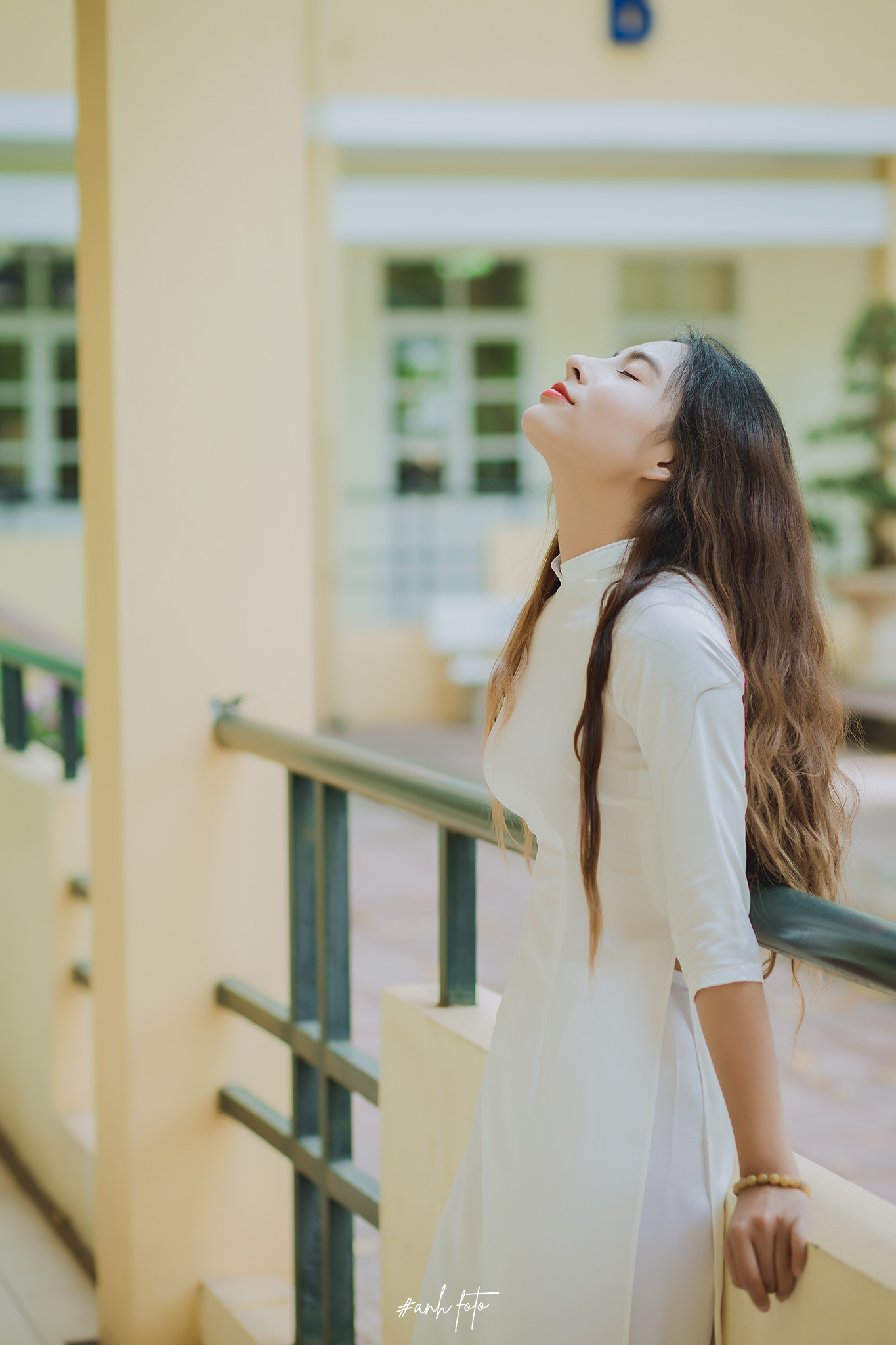 Á quân The Voice 2017 Hiền Mai hóa nữ sinh đẹp ngỡ ngàng ảnh 4