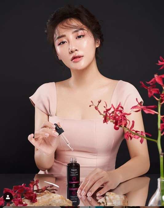 Khả Ngân nhập viện khiến fan lo lắng ảnh 8