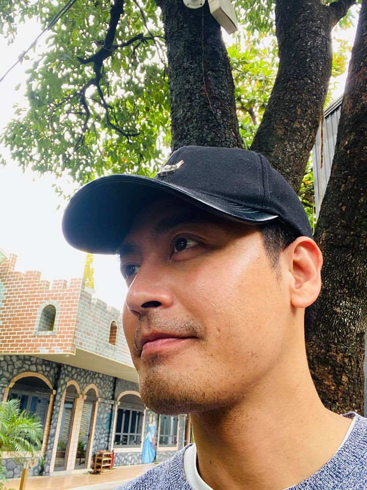 Giáng My diện áo tắm xẻ ngực sâu, gợi cảm hút hồn ở tuổi U50 ảnh 7