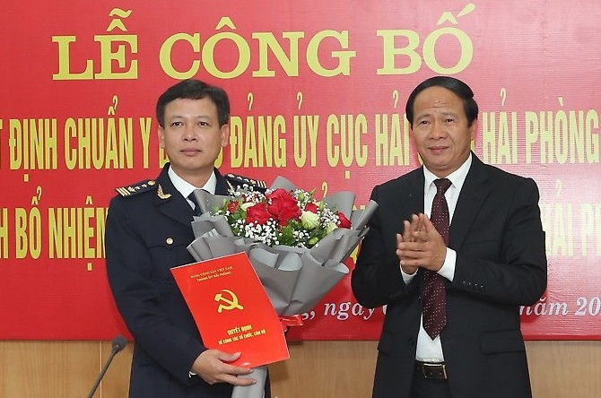 TP HCM, Hải Phòng điều động, bổ nhiệm nhân sự ngày đầu năm ảnh 1