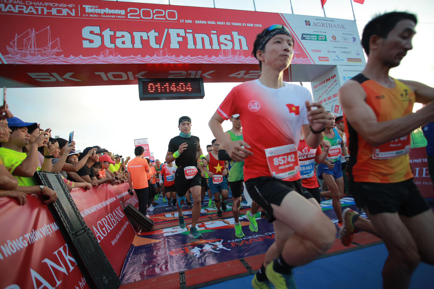 Rộn ràng bước chạy đánh thức bình minh trên đảo Lý Sơn ảnh 8