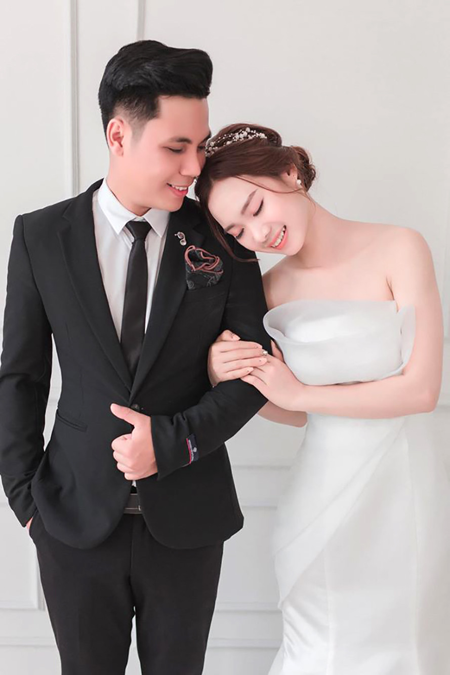 Hai lần hoãn cưới phòng chống dịch COVID-19 ảnh 2