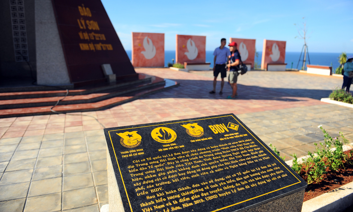 Tiền Phong Marathon: Cột cờ chủ quyền đặc biệt trên đảo Lý Sơn ảnh 4