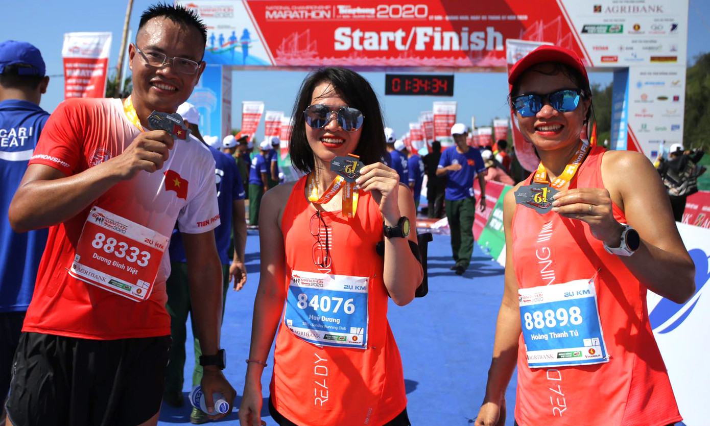 Nụ cười chiến thắng trên đường chạy giữa đại dương ảnh 14