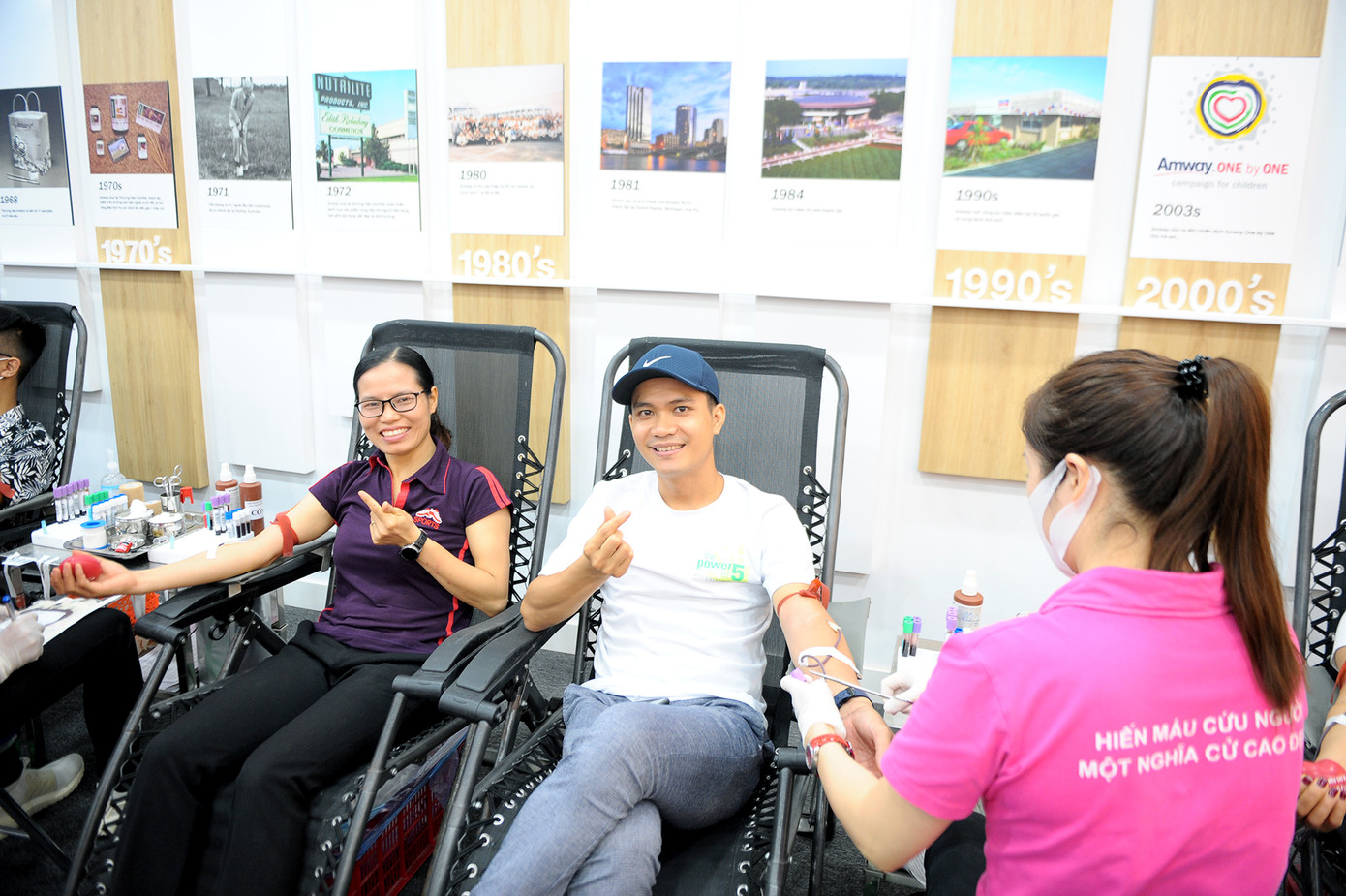 Rộn ràng ngày hội hiến máu Chủ nhật Đỏ tại Hà Nội ảnh 10