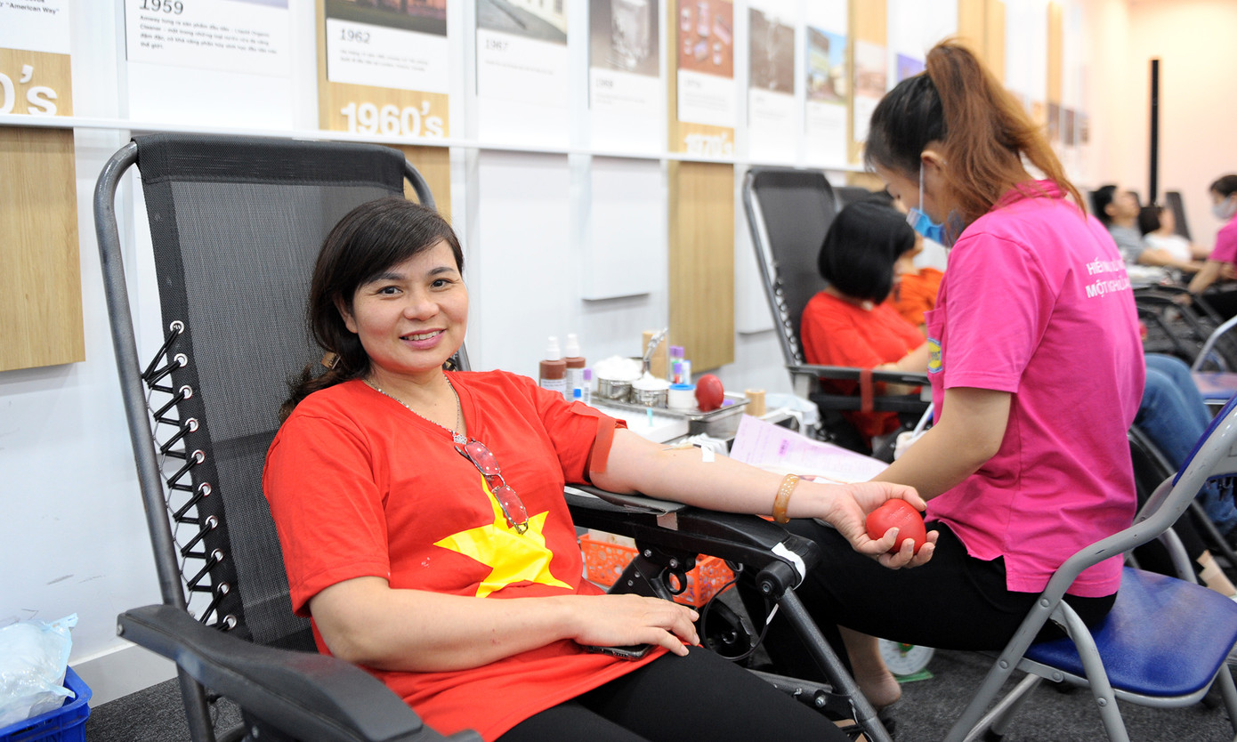 Rộn ràng ngày hội hiến máu Chủ nhật Đỏ tại Hà Nội ảnh 7