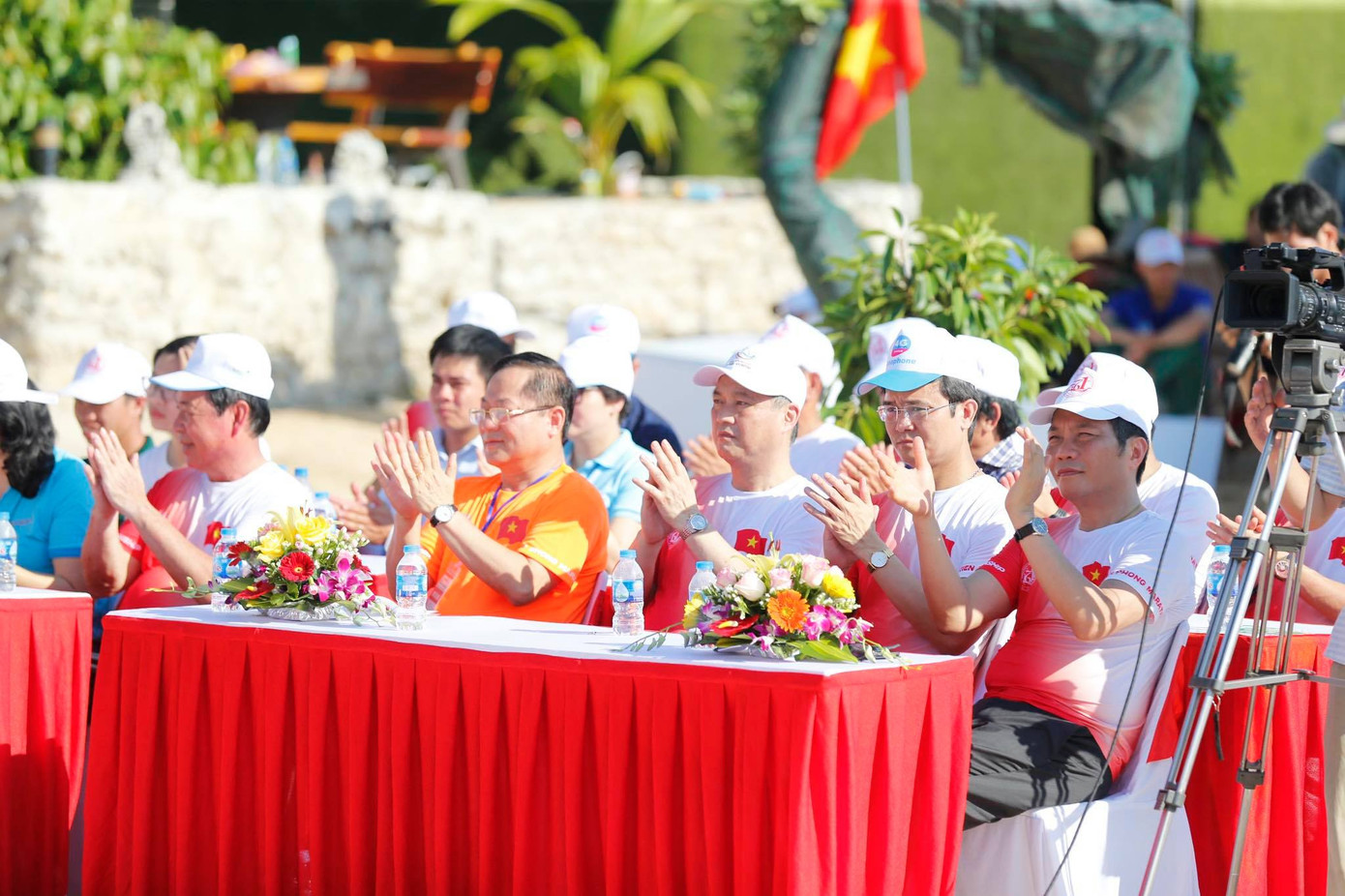 Tiền Phong Marathon vươn tầm thành một sự kiện lớn về biển đảo ảnh 1