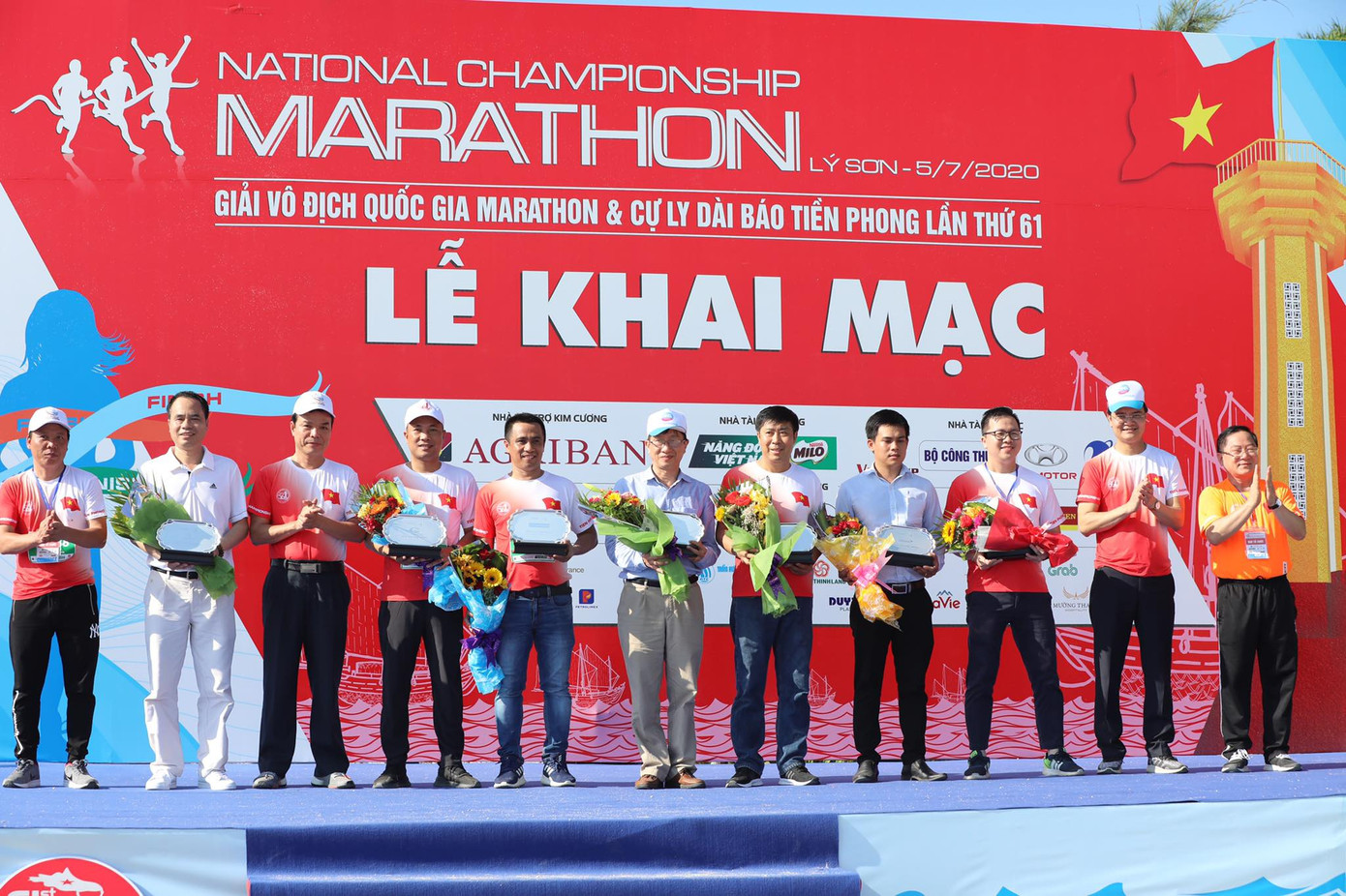 Tiền Phong Marathon vươn tầm thành một sự kiện lớn về biển đảo ảnh 5