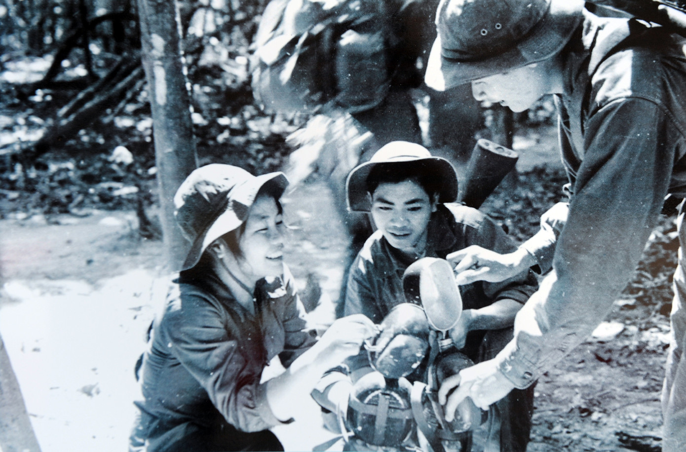 Những 'bóng hồng' thanh niên xung phong xây dựng và bảo vệ Tổ quốc ảnh 10