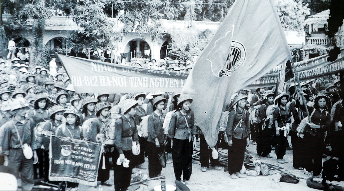 Những 'bóng hồng' thanh niên xung phong xây dựng và bảo vệ Tổ quốc ảnh 4