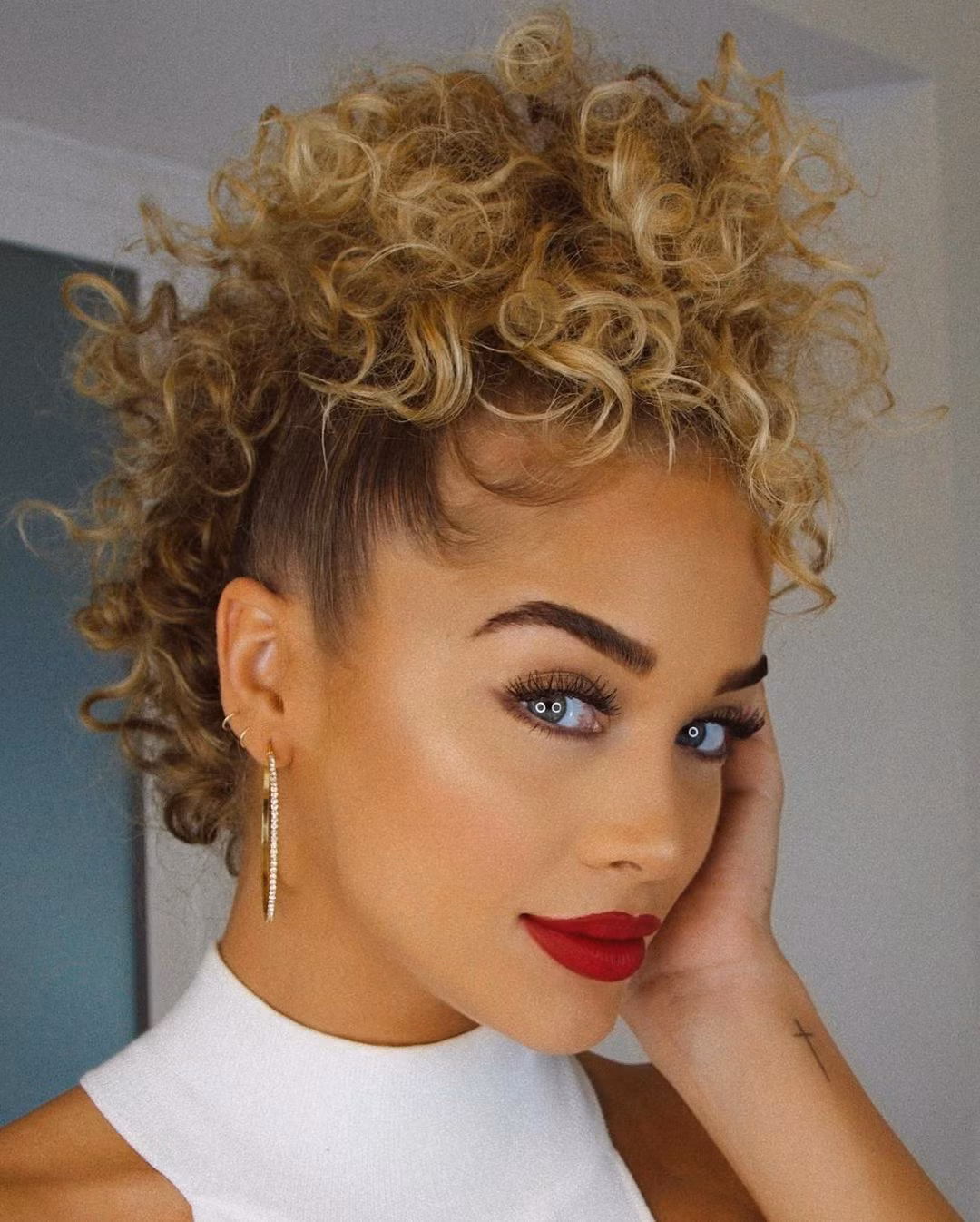 Người mẫu nóng bỏng Jasmine Sanders mặc bikini trượt tuyết ảnh 8