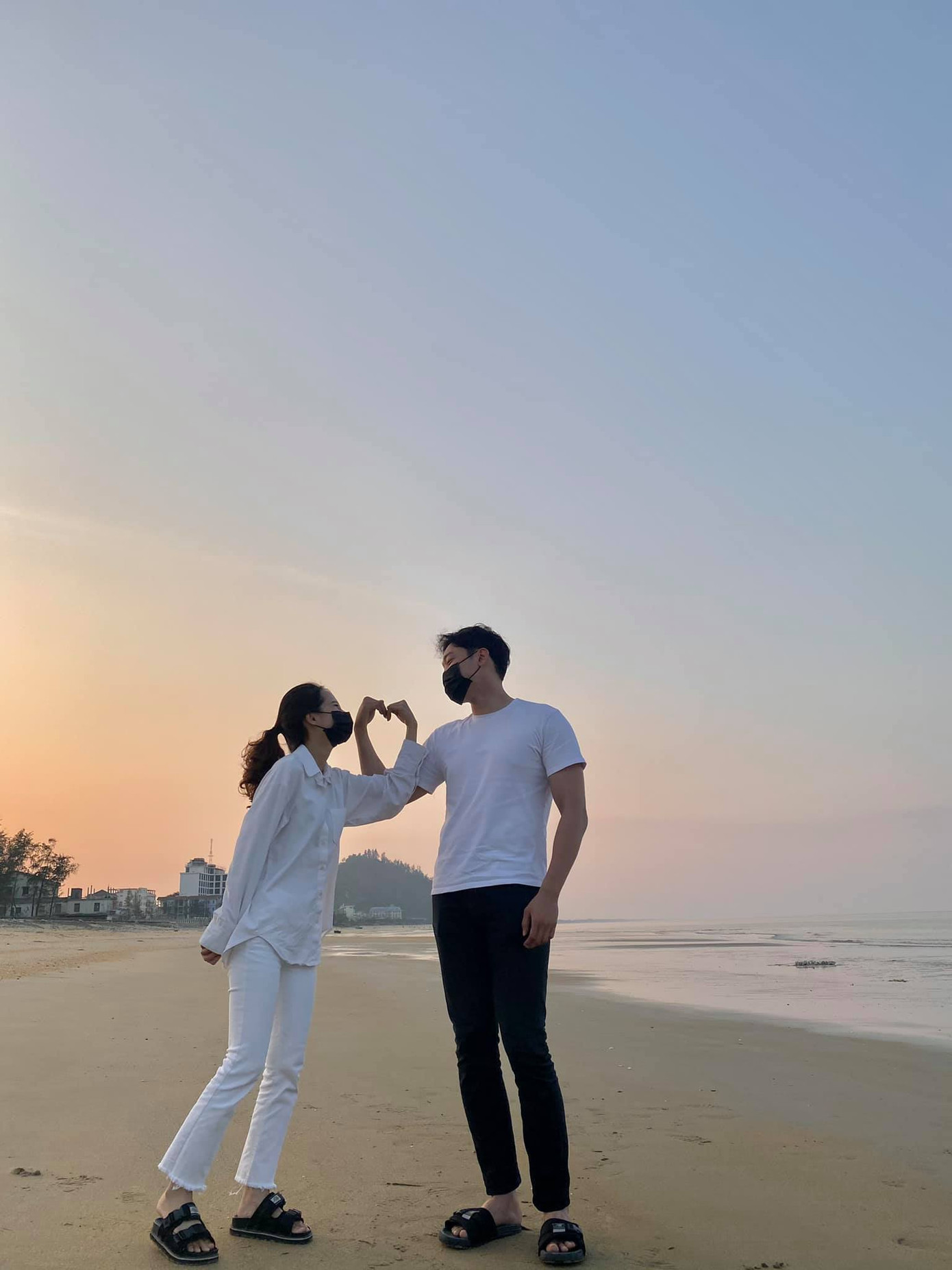 Cô gái Việt dẫn bạn trai Hàn ngắm cảnh đẹp nao lòng ở Huế ảnh 13