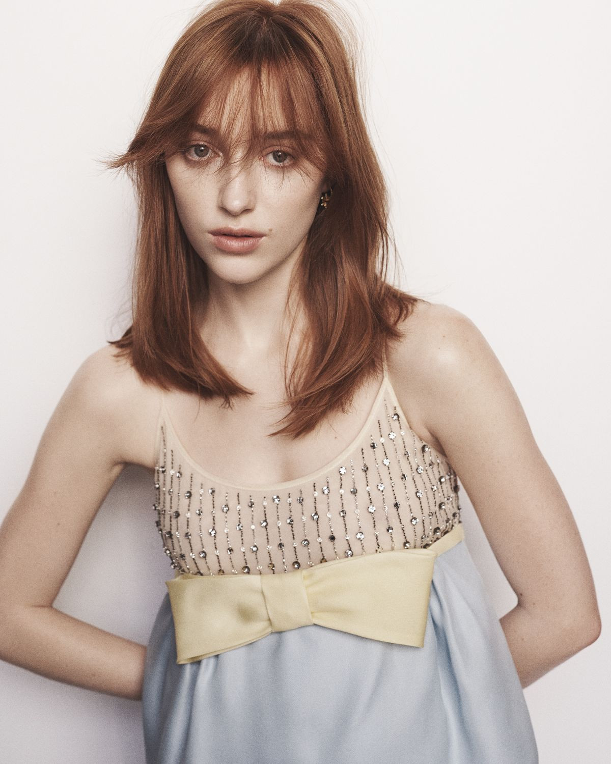 Người đẹp 9x phim 18+ Bridgerton gợi cảm với nội y ảnh 4