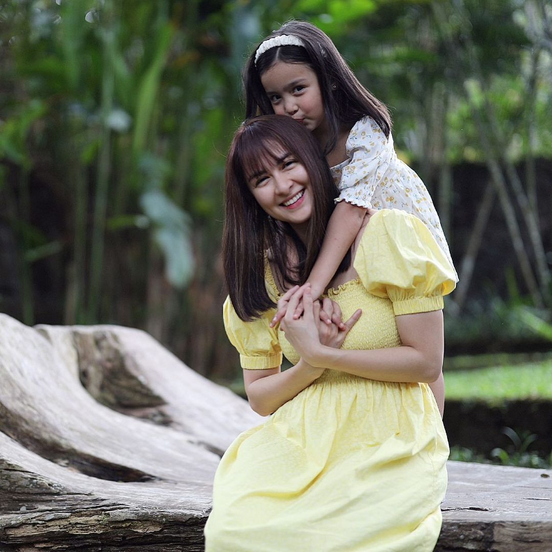 'Mỹ nhân đẹp nhất Philippines' hiếm hoi mặc bikini gợi cảm ảnh 13