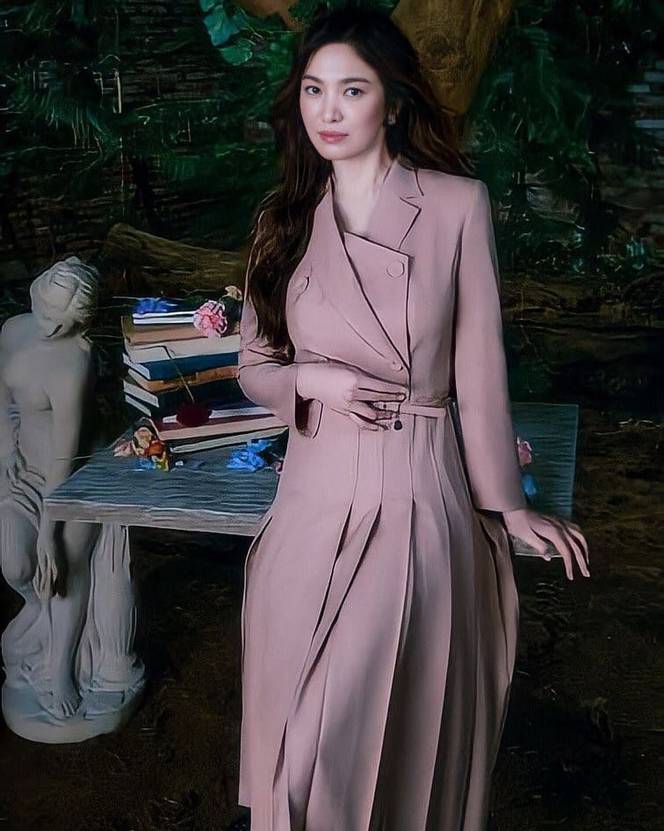 Song Hye Kyo gây bất ngờ với thần thái sang chảnh ảnh 6