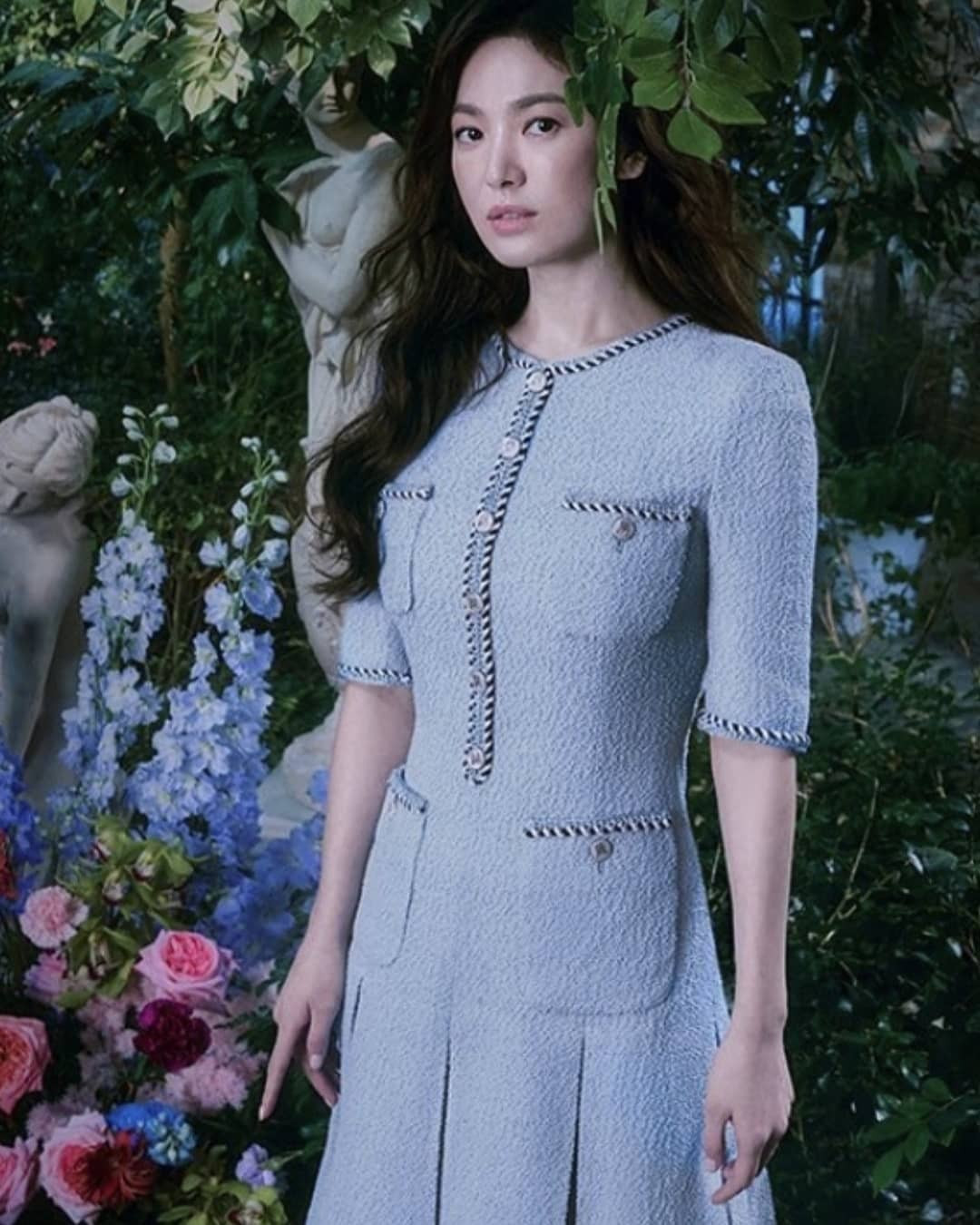 Song Hye Kyo gây bất ngờ với thần thái sang chảnh ảnh 3