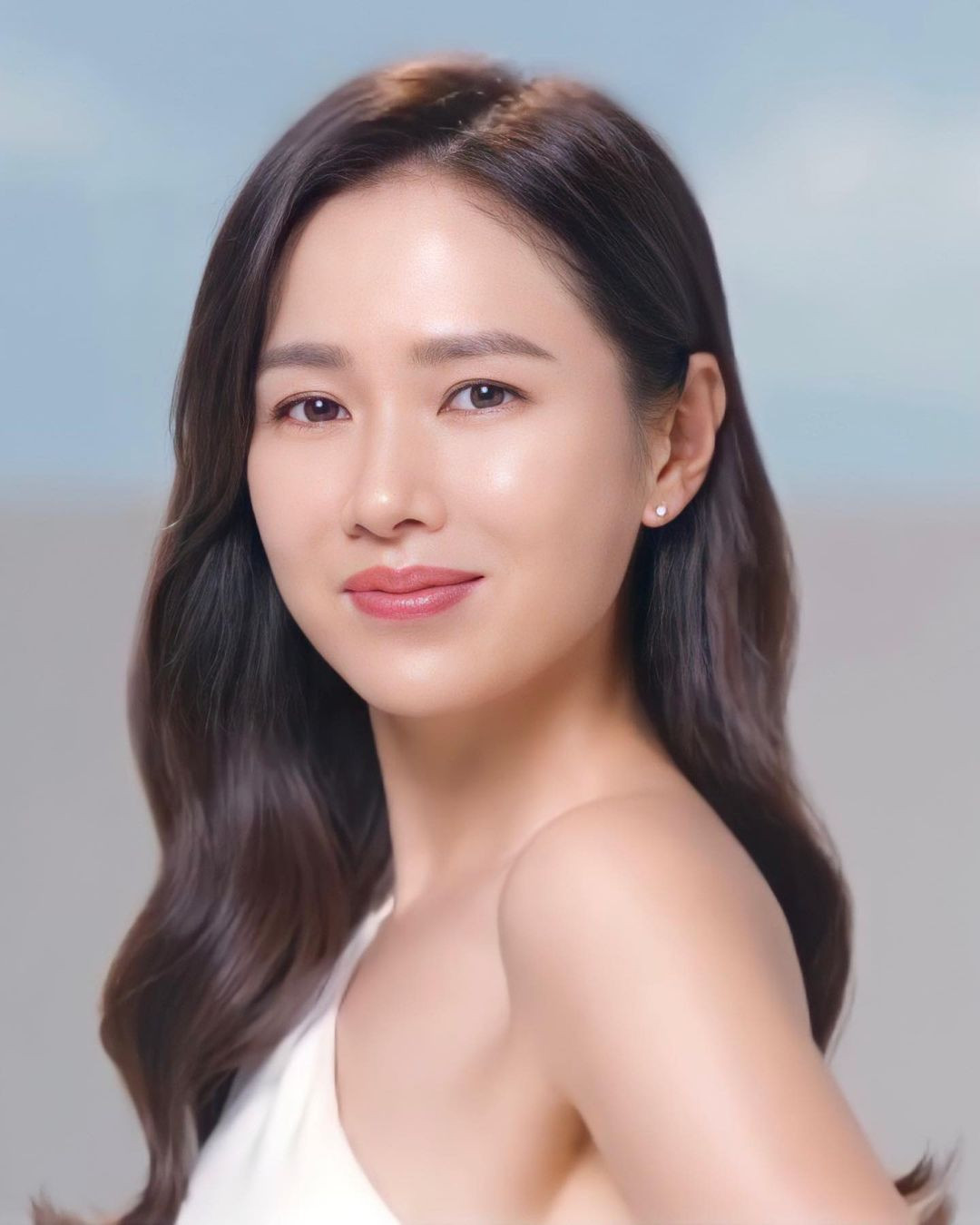 Người đẹp phim 'Hạ cánh nơi anh' U40 trẻ đẹp như nữ thần mùa xuân ảnh 6