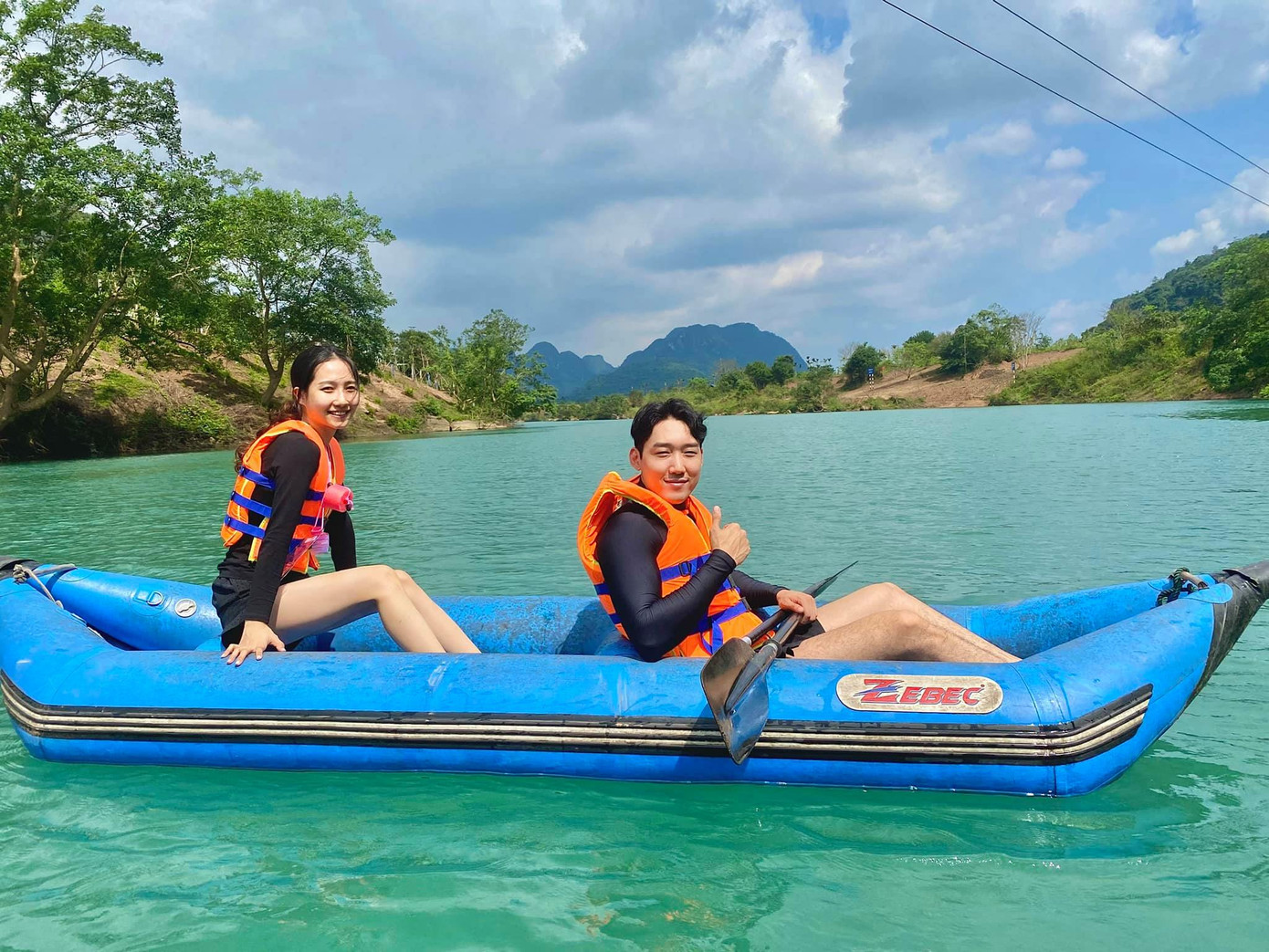 Cô gái Việt dẫn bạn trai Hàn ngắm cảnh đẹp nao lòng ở Huế ảnh 16