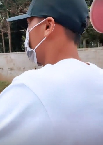 Thủ môn Bùi Tiến Dũng đưa bạn gái Ukraina về quê đón Tết ảnh 5