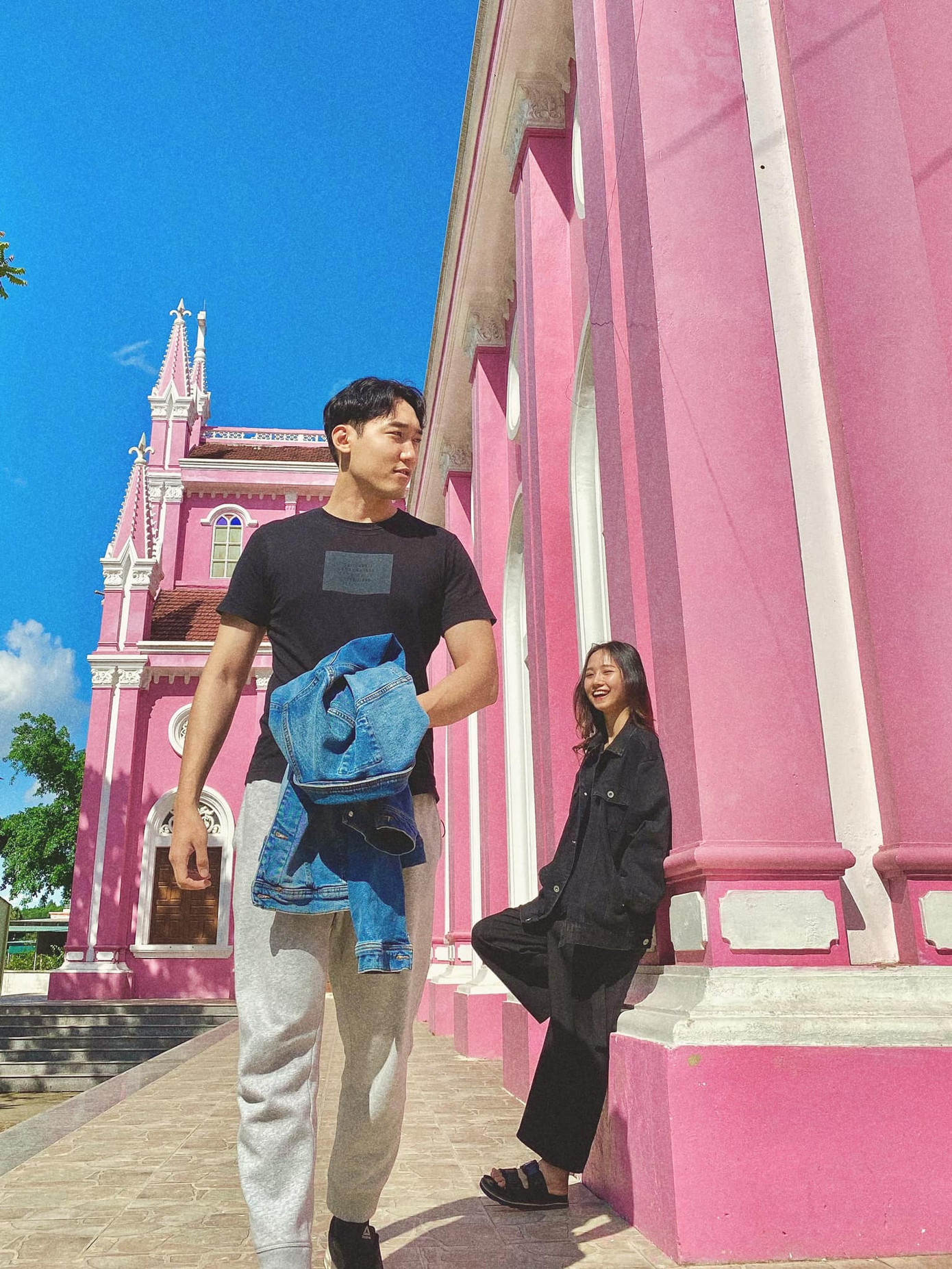 Cô gái Việt dẫn bạn trai Hàn ngắm cảnh đẹp nao lòng ở Huế ảnh 15