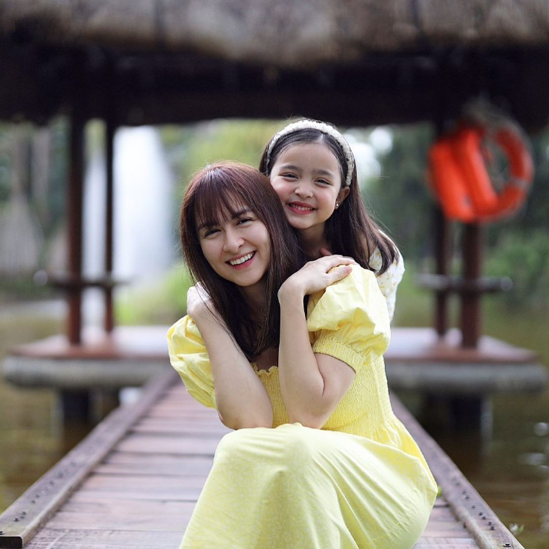 'Mỹ nhân đẹp nhất Philippines' hiếm hoi mặc bikini gợi cảm ảnh 11