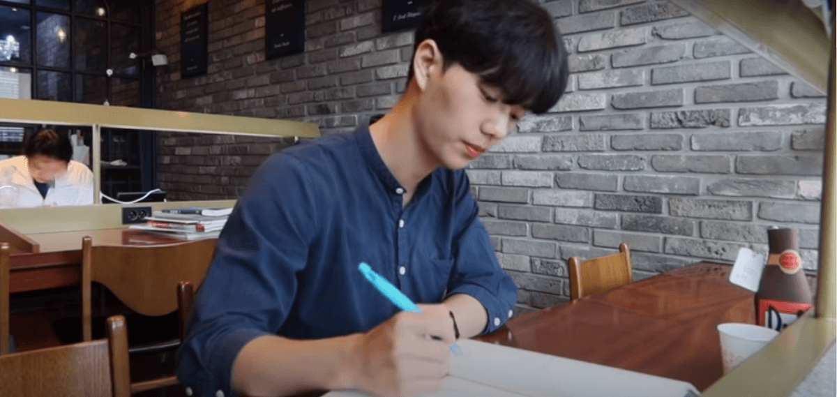 Không phải mukbang, trào lưu này mới thực sự nở rộ trên YouTube ảnh 3