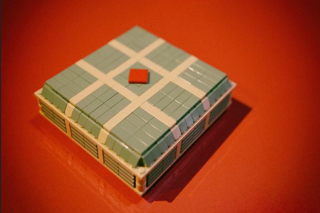 Chàng trai 9x ở TPHCM làm mâm cỗ Tết bằng Lego sống động như thật ảnh 4