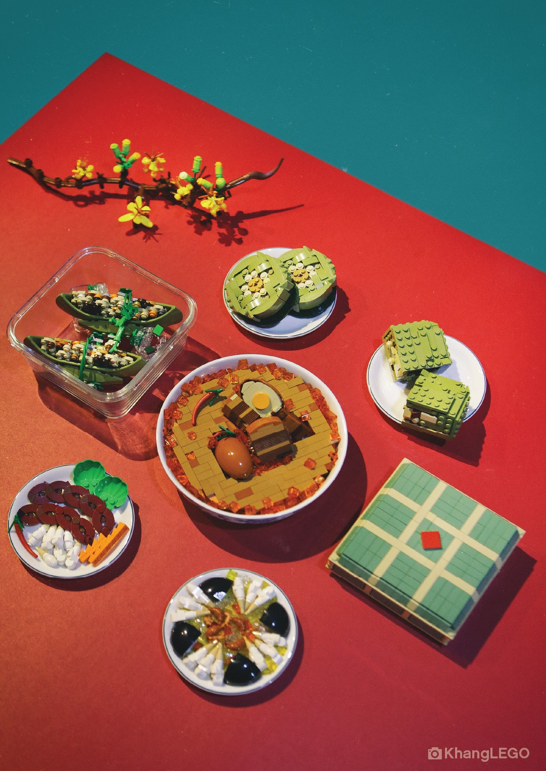 Chàng trai 9x ở TPHCM làm mâm cỗ Tết bằng Lego sống động như thật ảnh 5