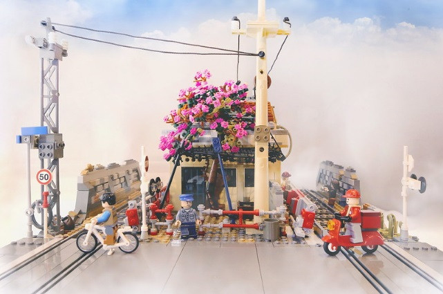 Chàng trai 9x ở TPHCM làm mâm cỗ Tết bằng Lego sống động như thật ảnh 12