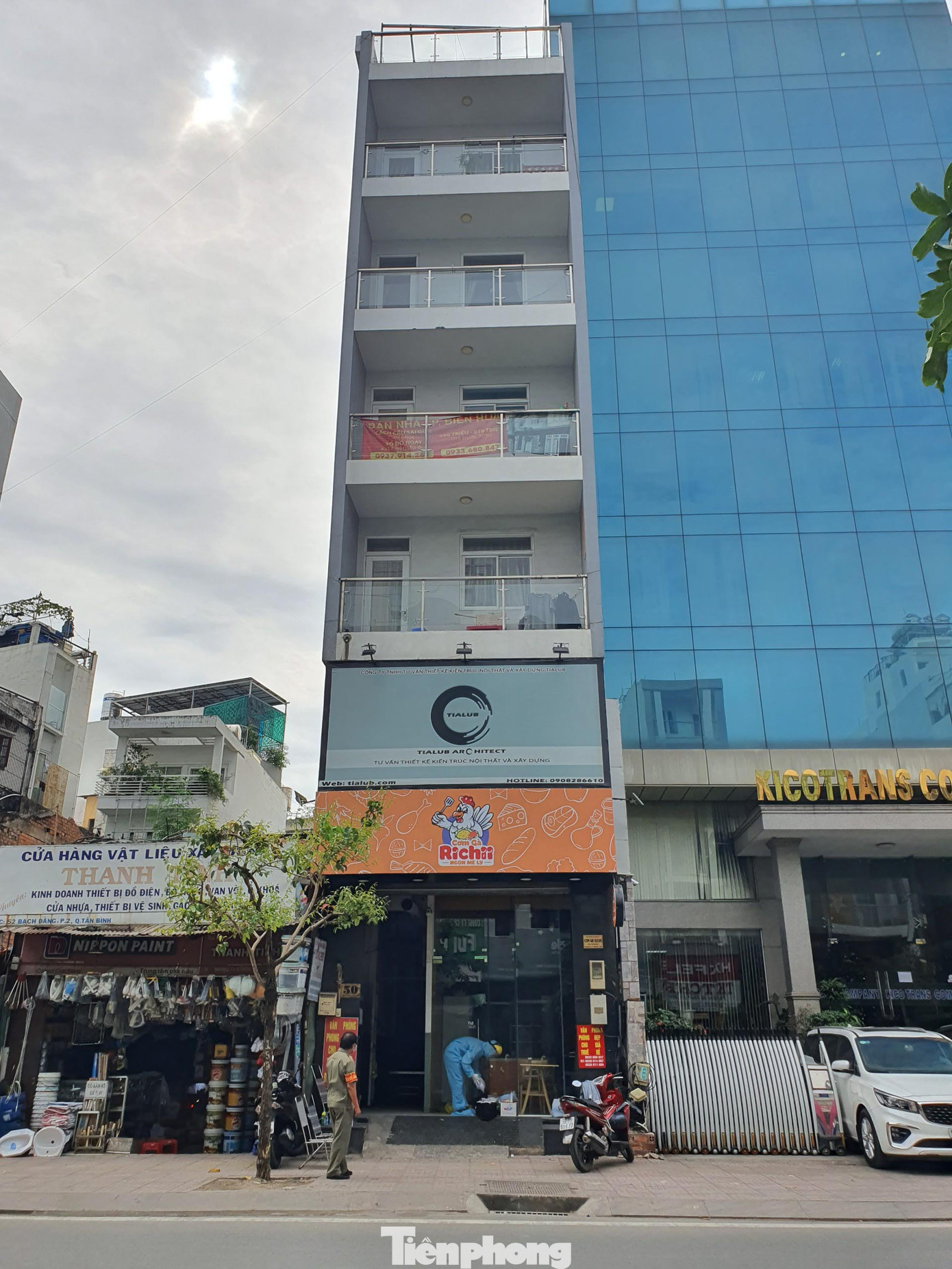 Cận cảnh nơi tự cách ly của tiếp viên hàng không và giáo viên ngoại ngữ mắc COVID-19 ảnh 2