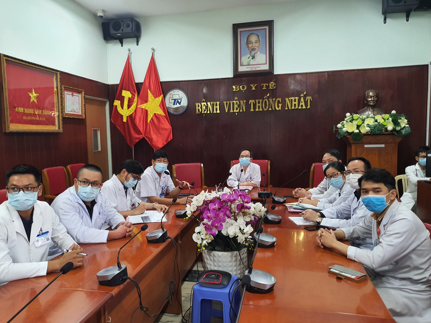 Bệnh viện Thống Nhất lần đầu phẫu thuật thay van tim 2 lá bằng nội soi lồng ngực ảnh 1