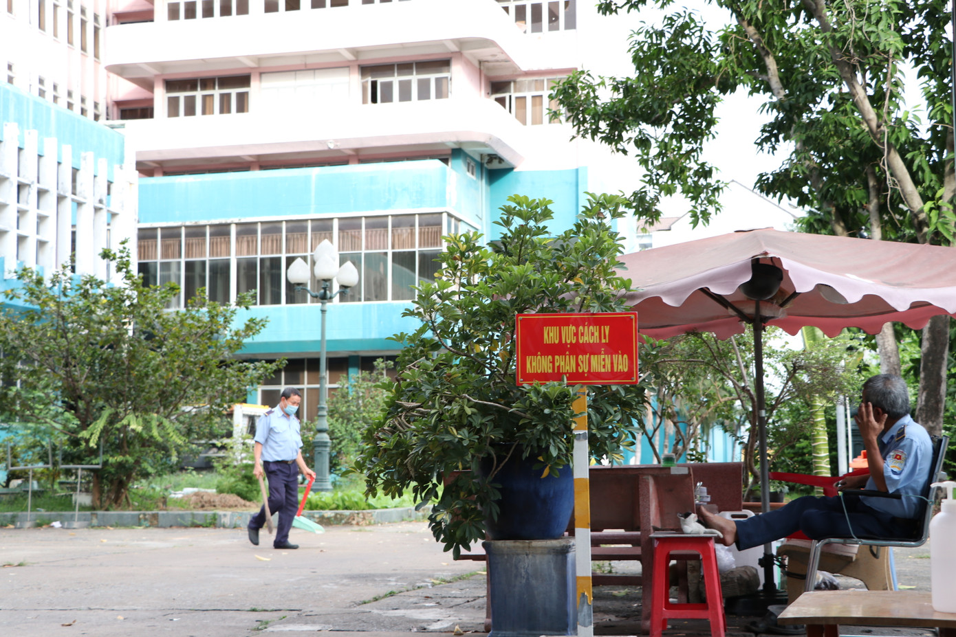 TPHCM mở rộng xét nghiệm giám sát COVID-19 với các nhóm nguy cơ cao ảnh 1