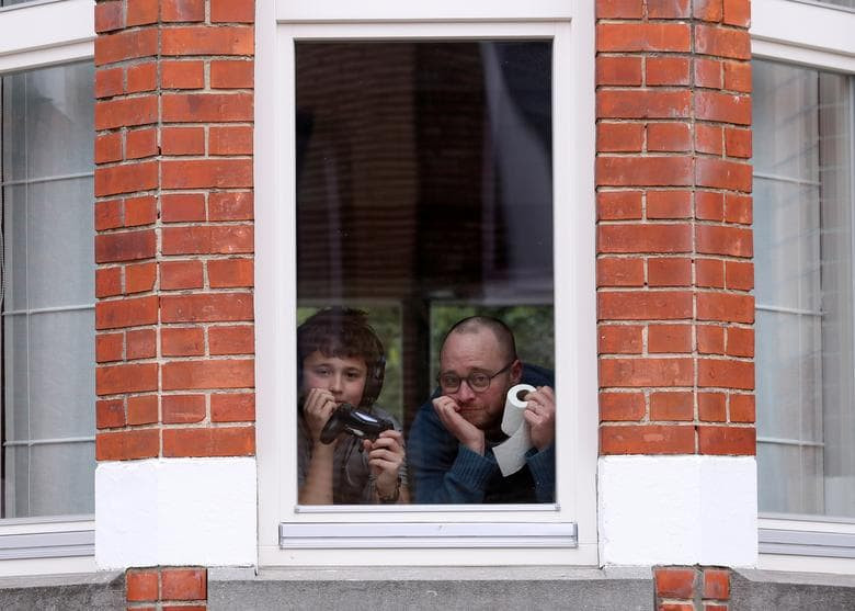 Sáng tạo như người Bỉ: Tạo “trend” chụp ảnh cùng thứ quan trọng nhất trong mùa dịch ảnh 1