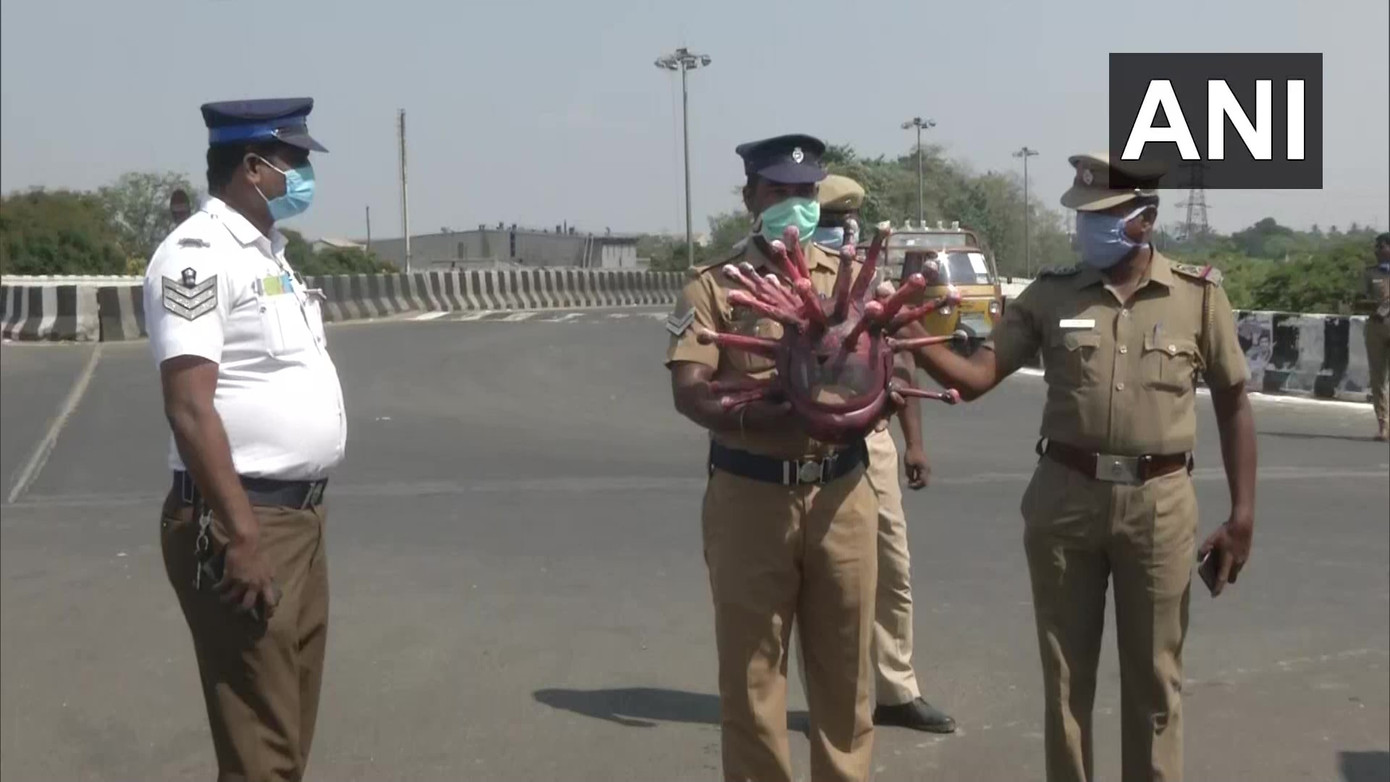 “Gương mặt thương hiệu” Cô Vy gọi tên cảnh sát Ấn Độ: Ra đường là virus bắt đó nha! ảnh 2