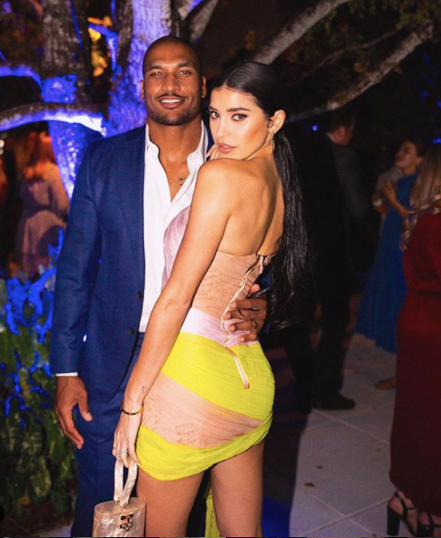 'Mỹ nhân nóng bỏng nhất Canada' diện nội y của Rihanna khoe dáng tuyệt mỹ ảnh 5