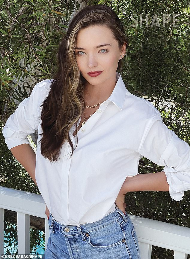 Nhan sắc đẹp ngọt của Miranda Kerr đốn tim cánh mày râu ảnh 3