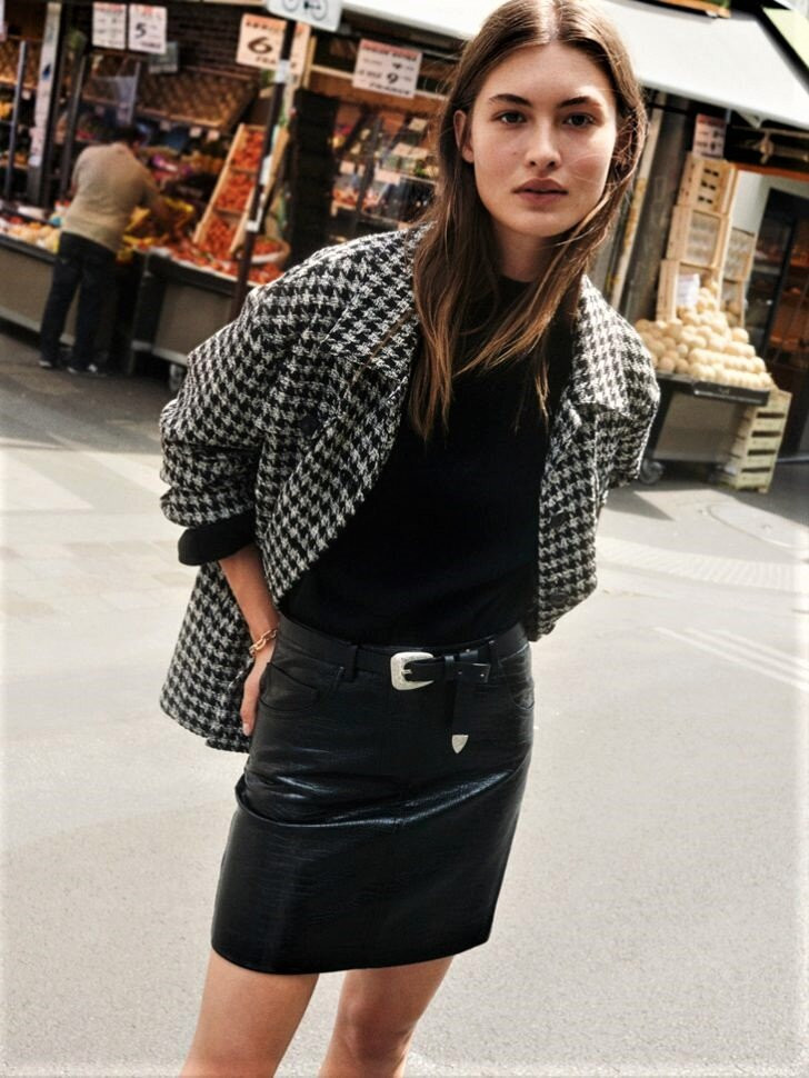 'Thiên thần nội y' Grace Elizabeth gợi ý đẹp mỗi ngày với các set đồ thu đông cực 'chất' ảnh 1